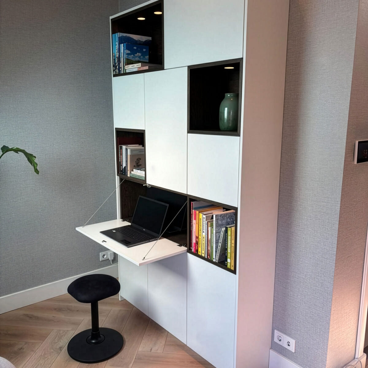 Multifunctionele kast